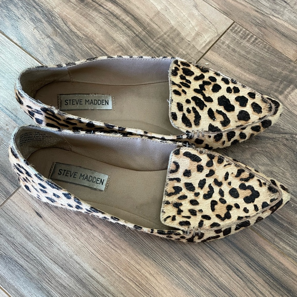 Steve Madden Leopard Flats